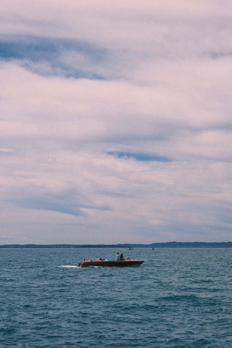 Boat on lake Garda
