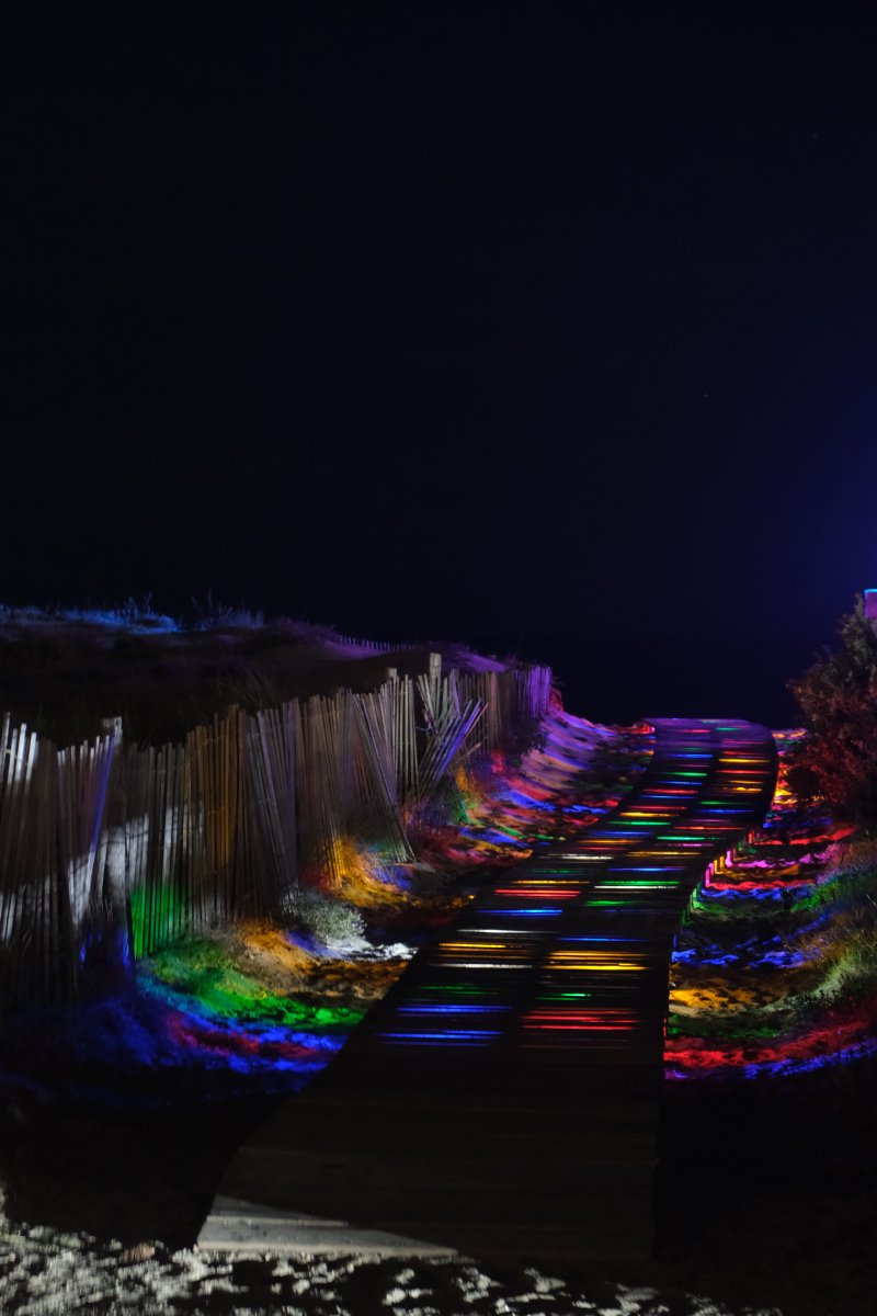 Colored breach alley