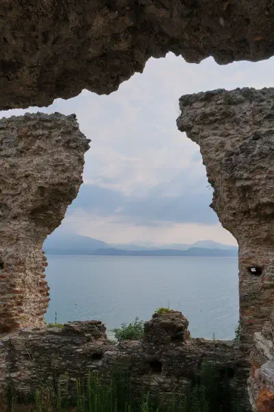 grotte-di-catullo.jpg