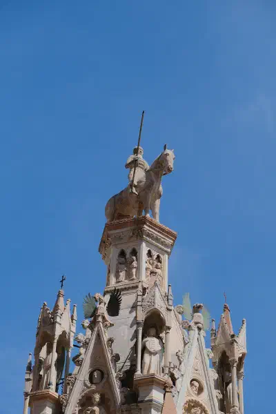 tomb-of-cansignorio-della-scala.jpg